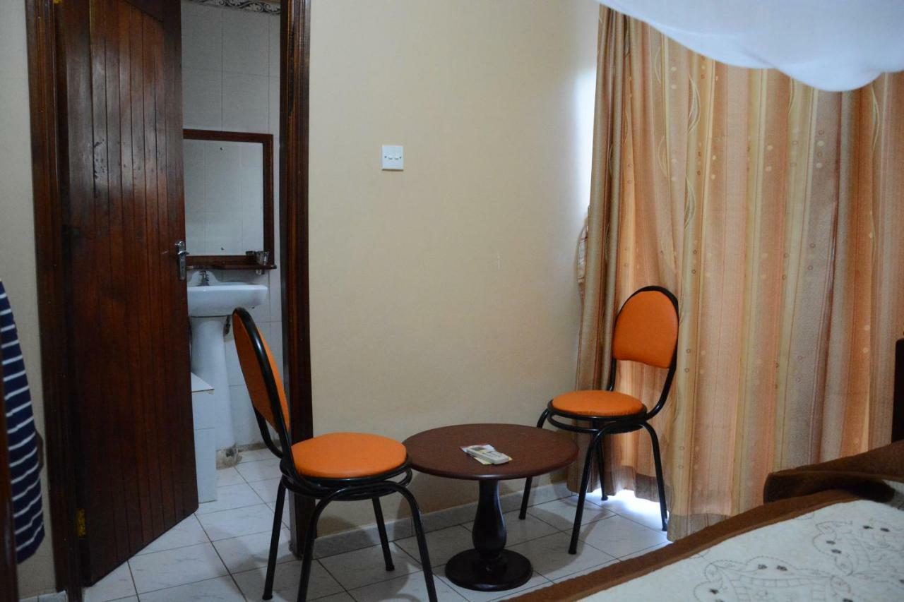 Rwenzori International Hotel Kasese Ngoại thất bức ảnh