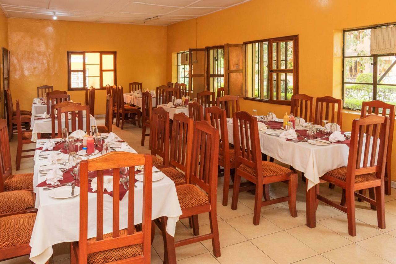 Rwenzori International Hotel Kasese Ngoại thất bức ảnh